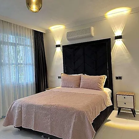 House Butik Hotel 5*